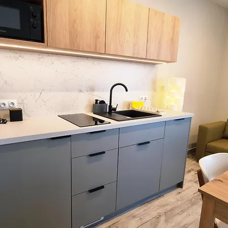 Lodz5-piotrkowska 100m, Manufaktura 1km, Atlas-arena, Parking W Budynku * Łódź