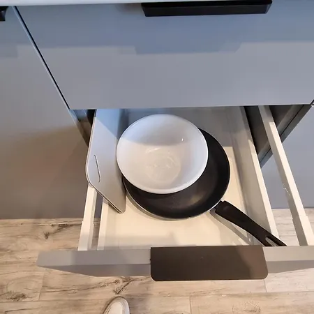 Lodz5-piotrkowska 100m, Manufaktura 1km, Atlas-arena, Parking W Budynku 罗兹