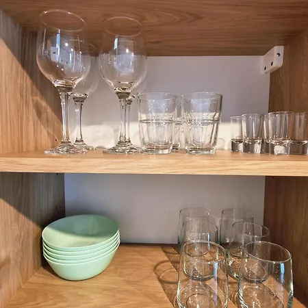 Lodz5-piotrkowska 100m, Manufaktura 1km, Atlas-arena, Parking W Budynku *