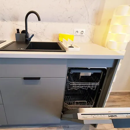 Lodz5-piotrkowska 100m, Manufaktura 1km, Atlas-arena, Parking W Budynku * Łódź