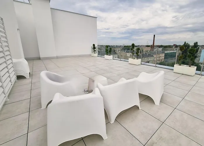 Lodz5-piotrkowska 100m, Manufaktura 1km, Atlas-arena, Parking W Budynku Lejlighed