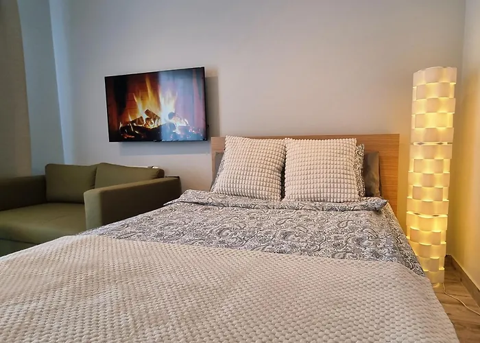 Lodz5-piotrkowska 100m, Manufaktura 1km, Atlas-arena, Parking W Budynku * Łódź