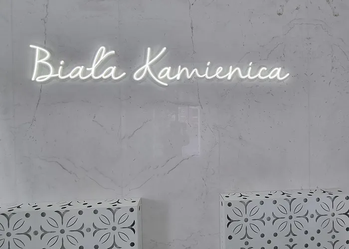 Lodz5-piotrkowska 100m, Manufaktura 1km, Atlas-arena, Parking W Budynku * Łódź