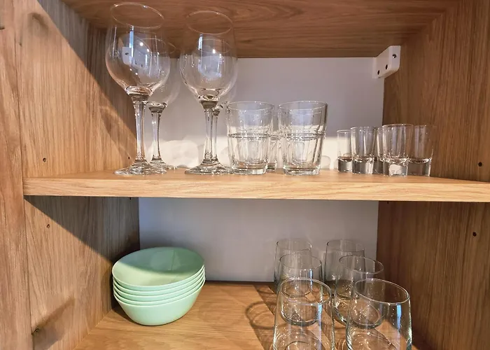 Lodz5-piotrkowska 100m, Manufaktura 1km, Atlas-arena, Parking W Budynku *