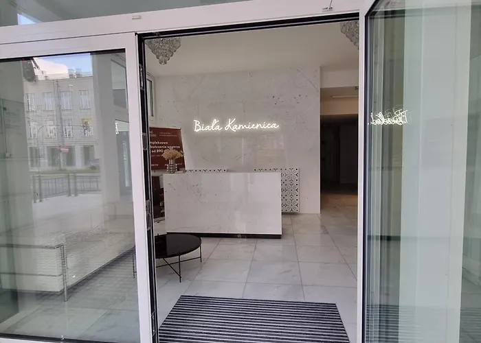 Lodz5-piotrkowska 100m, Manufaktura 1km, Atlas-arena, Parking W Budynku Łódź